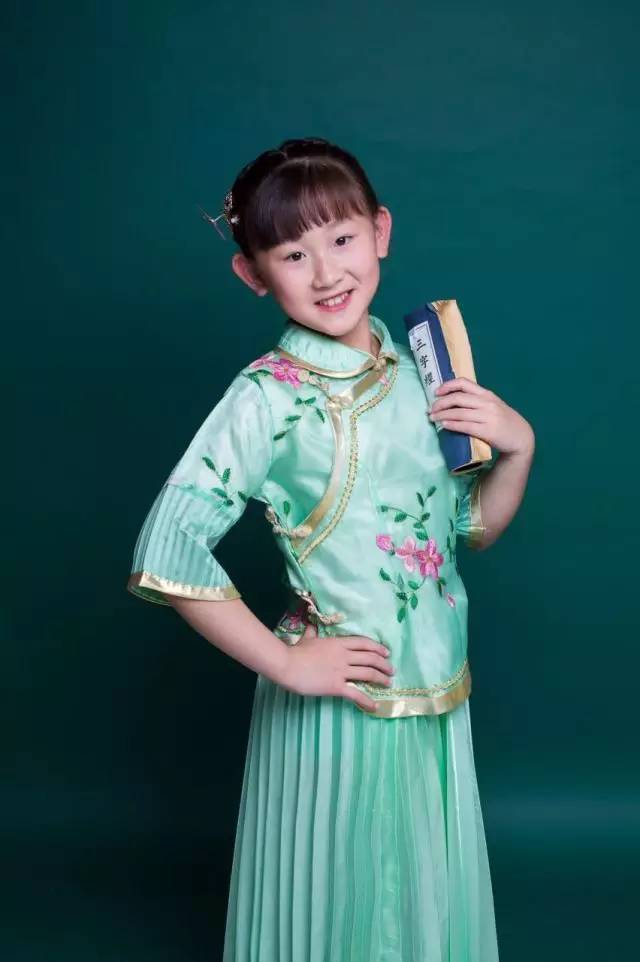 票务代理丨京味儿话剧《年复一年》,大杂院里的苦乐人生